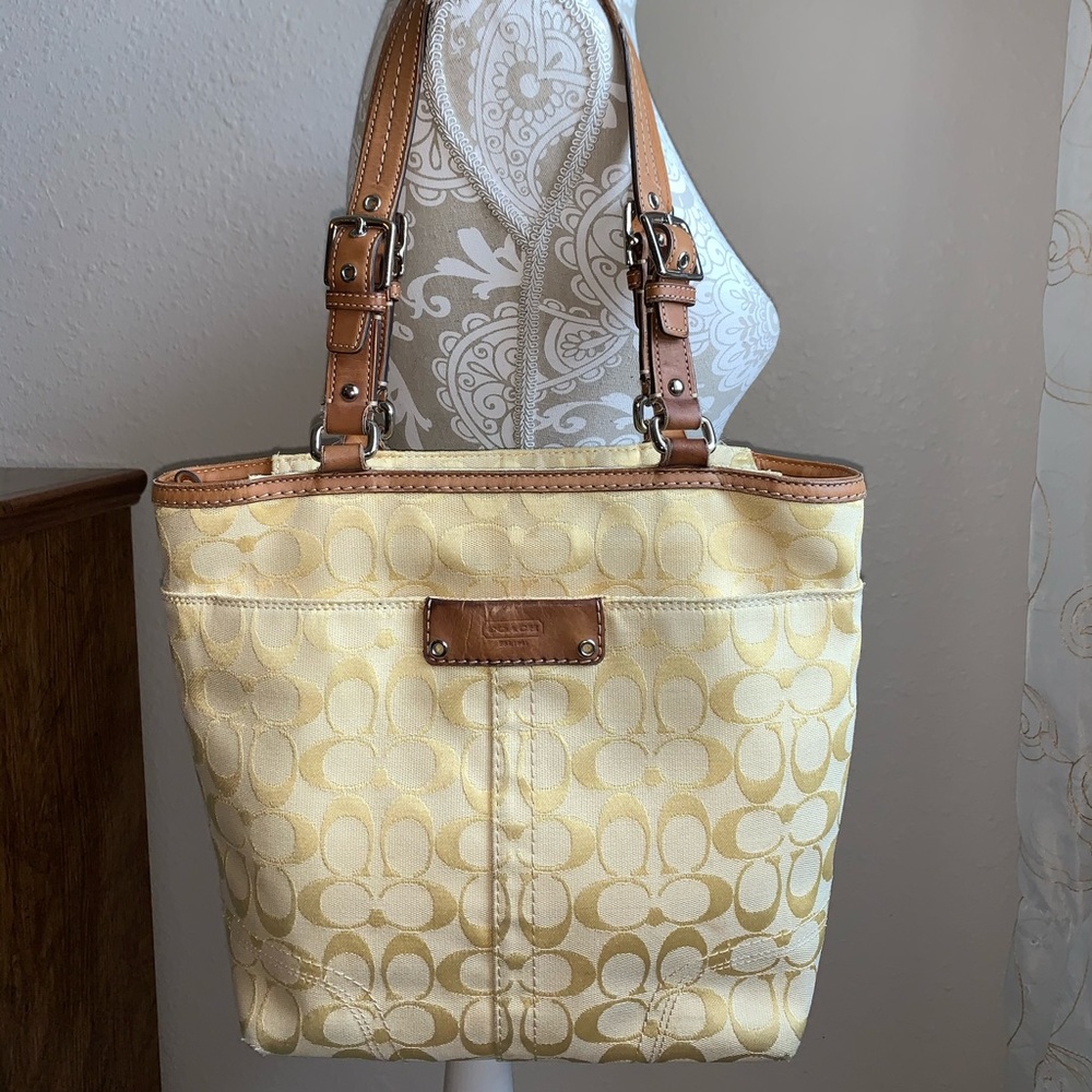 COACH F13077 Hampton Signature Tote